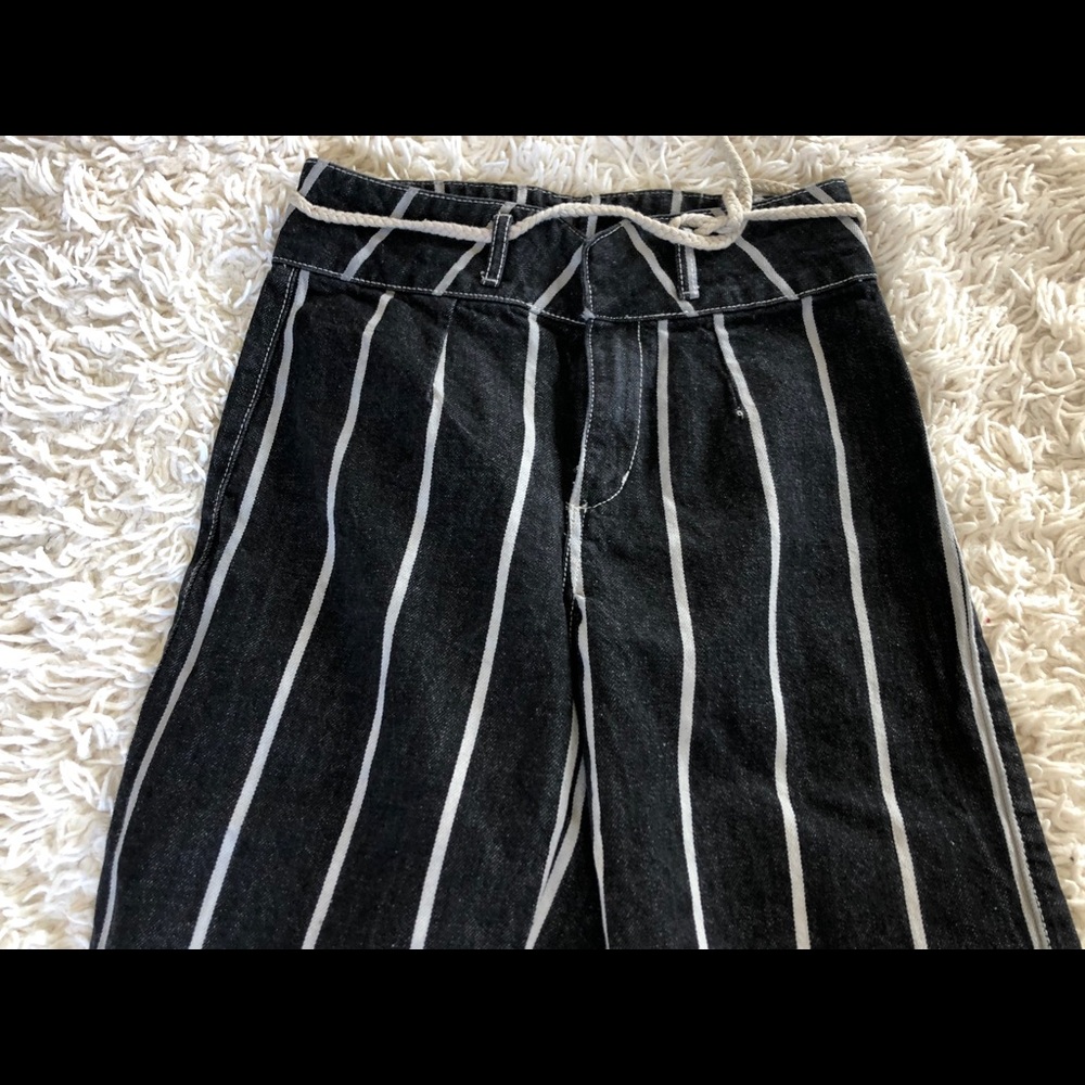 High waisted jeans